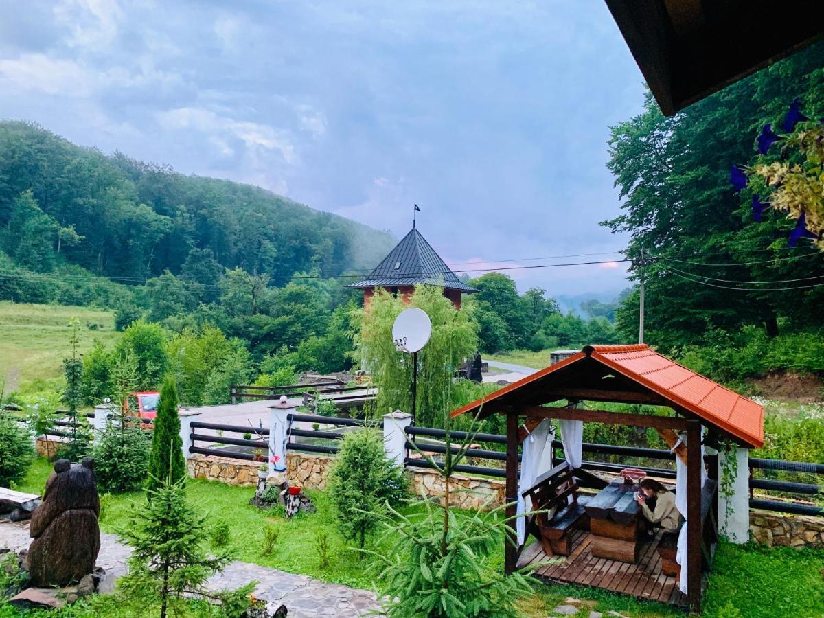 Chalet Vedmezhe 폴리아나 외부 사진
